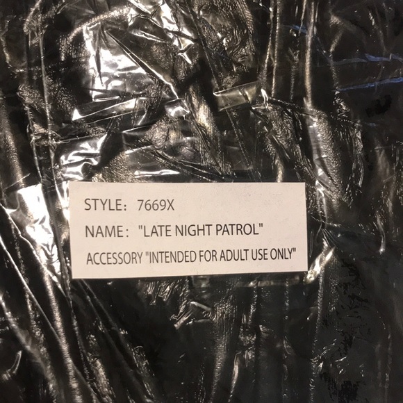 Dreamgirl Late Night Patrol Sexy Officer Costume - Picture 10 of 11